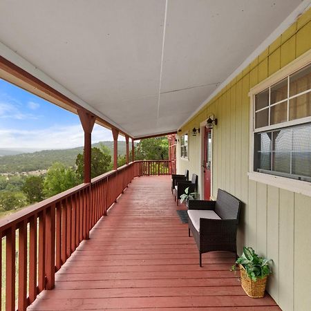 Entire 2Br 2Ba Hilltop View Home Sleeps 7 Pets 4 Acres Jacuzzi Central Ac Kingbeds Free Wifi-Parking Kitchen Washerdryer Starry Terrace Two Sunset Dining Patios Grill Stovetop Oven Fridge Onsitewoodedhiking Wildlife Coveredpatio4Pets & Birds Singing! Marble Falls Zewnętrze zdjęcie