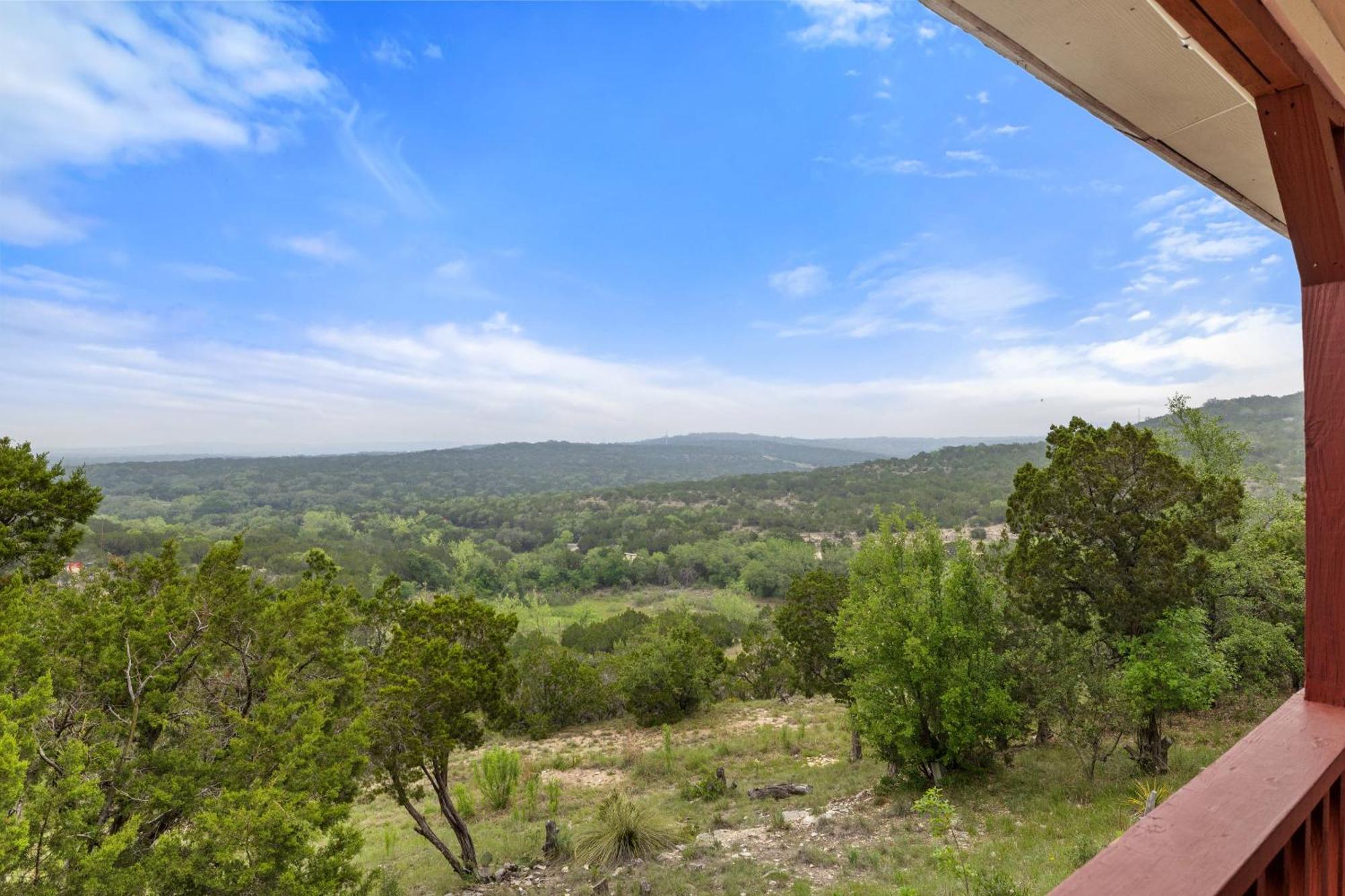 Entire 2Br 2Ba Hilltop View Home Sleeps 7 Pets 4 Acres Jacuzzi Central Ac Kingbeds Free Wifi-Parking Kitchen Washerdryer Starry Terrace Two Sunset Dining Patios Grill Stovetop Oven Fridge Onsitewoodedhiking Wildlife Coveredpatio4Pets & Birds Singing! Marble Falls Zewnętrze zdjęcie