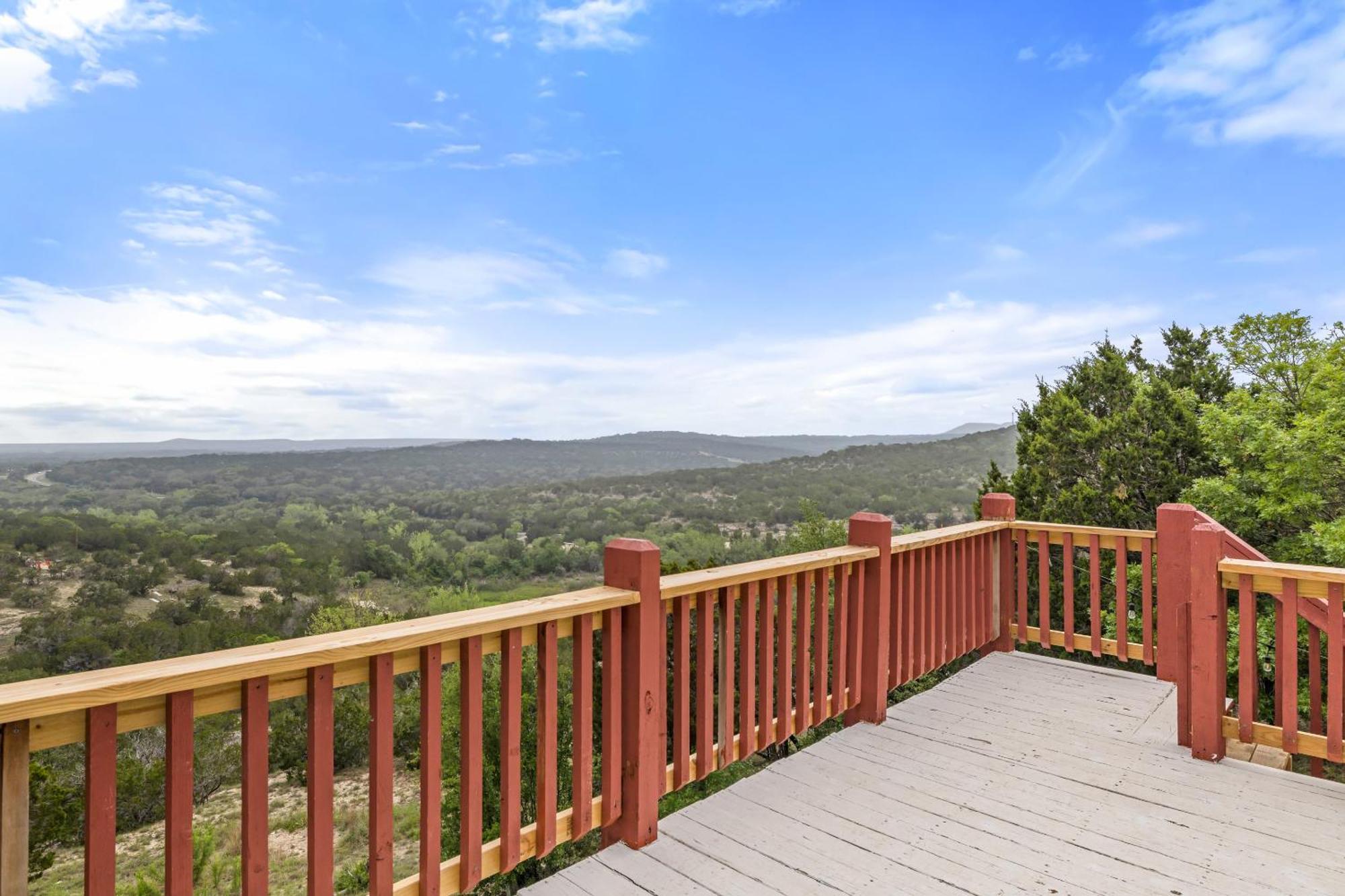 Entire 2Br 2Ba Hilltop View Home Sleeps 7 Pets 4 Acres Jacuzzi Central Ac Kingbeds Free Wifi-Parking Kitchen Washerdryer Starry Terrace Two Sunset Dining Patios Grill Stovetop Oven Fridge Onsitewoodedhiking Wildlife Coveredpatio4Pets & Birds Singing! Marble Falls Zewnętrze zdjęcie